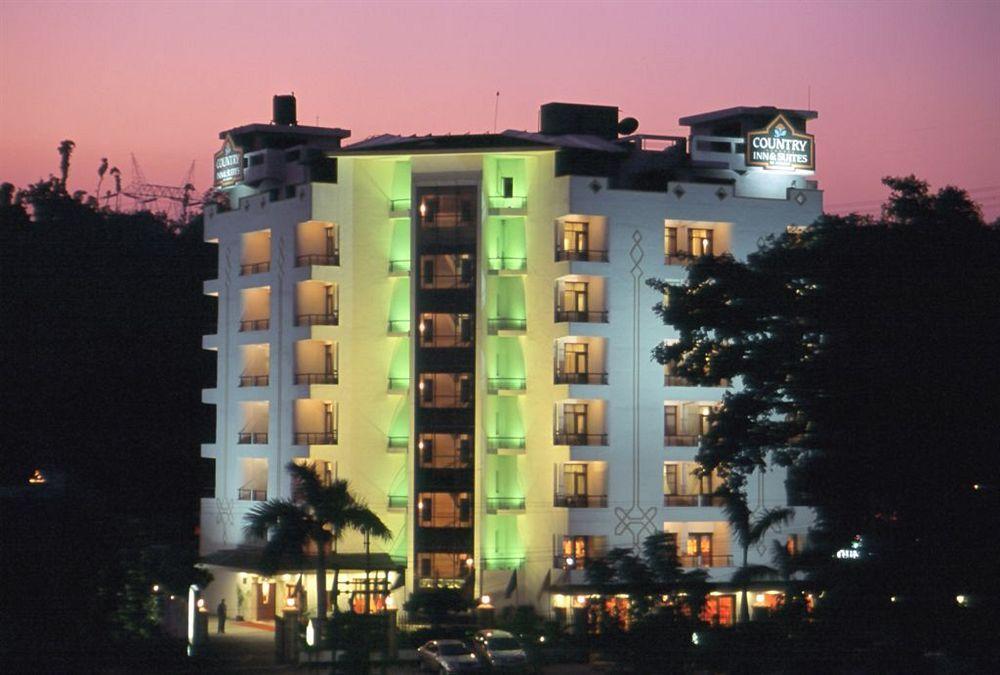 Country Inn & Suites 하리드와르 외부 사진